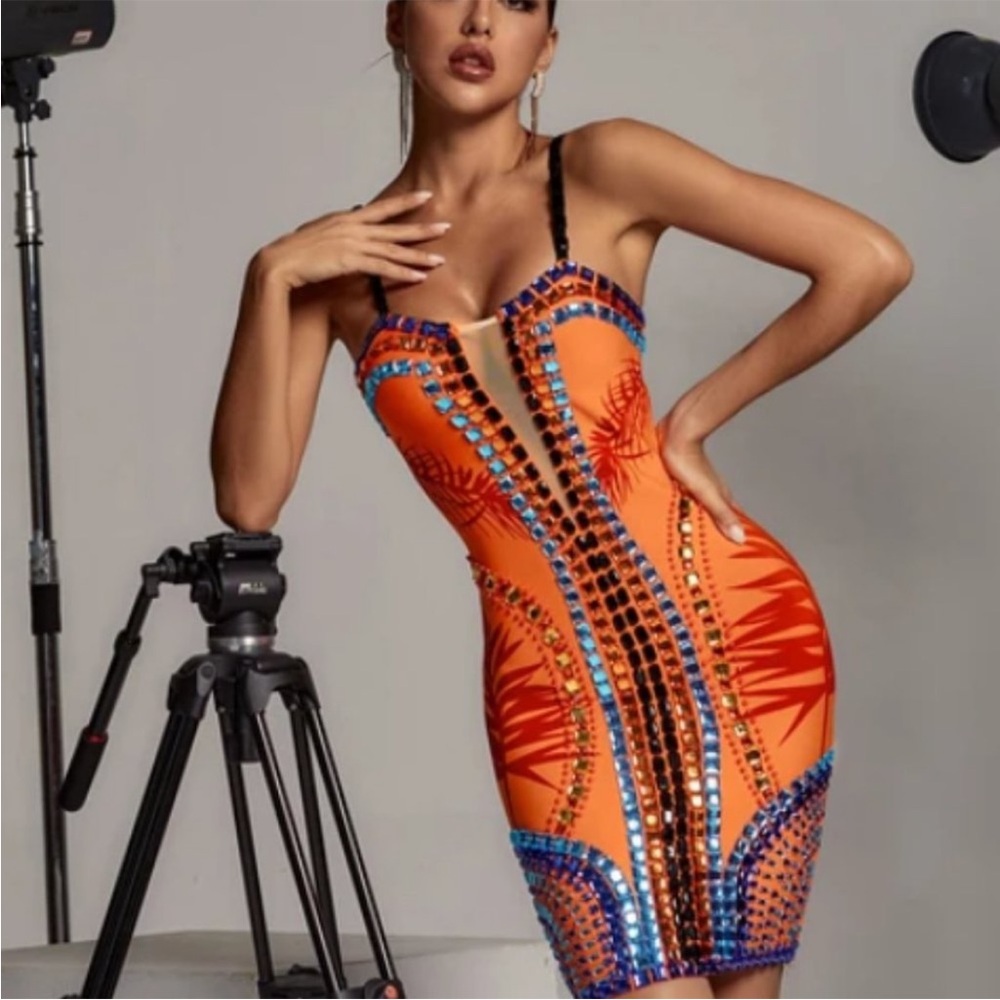 Bella Barnett - Violet Sunset Bandage Cocktail Dress   🧡💙💜